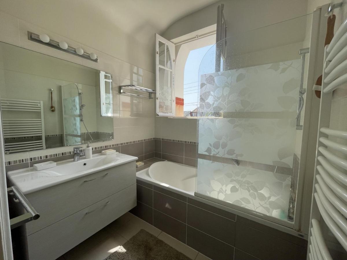 Villa Spacieuse A Cabourg, 200M Plage, Jardin, 5 Chambres, Parking, Menage Inclus - Fr-1-487-359 Extérieur photo